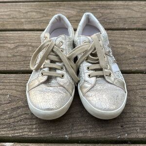 Kids W6YZ Shoes Sz 35 - Gold Shimmer